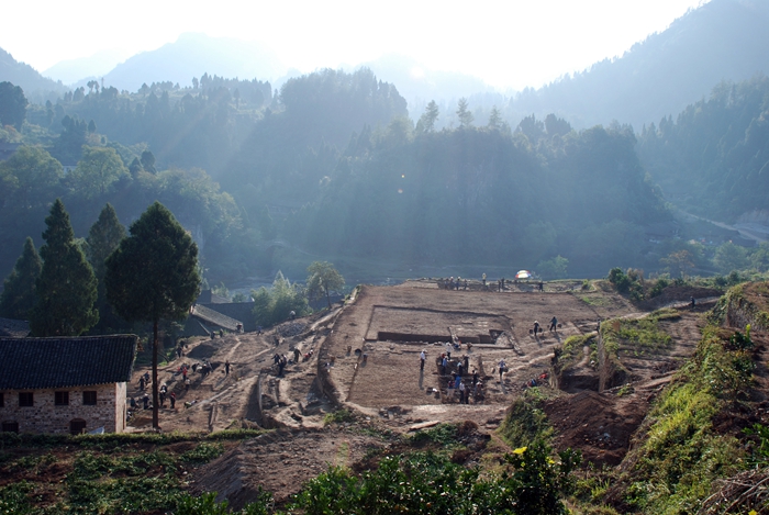 贵族生活区发掘现场，自东向西